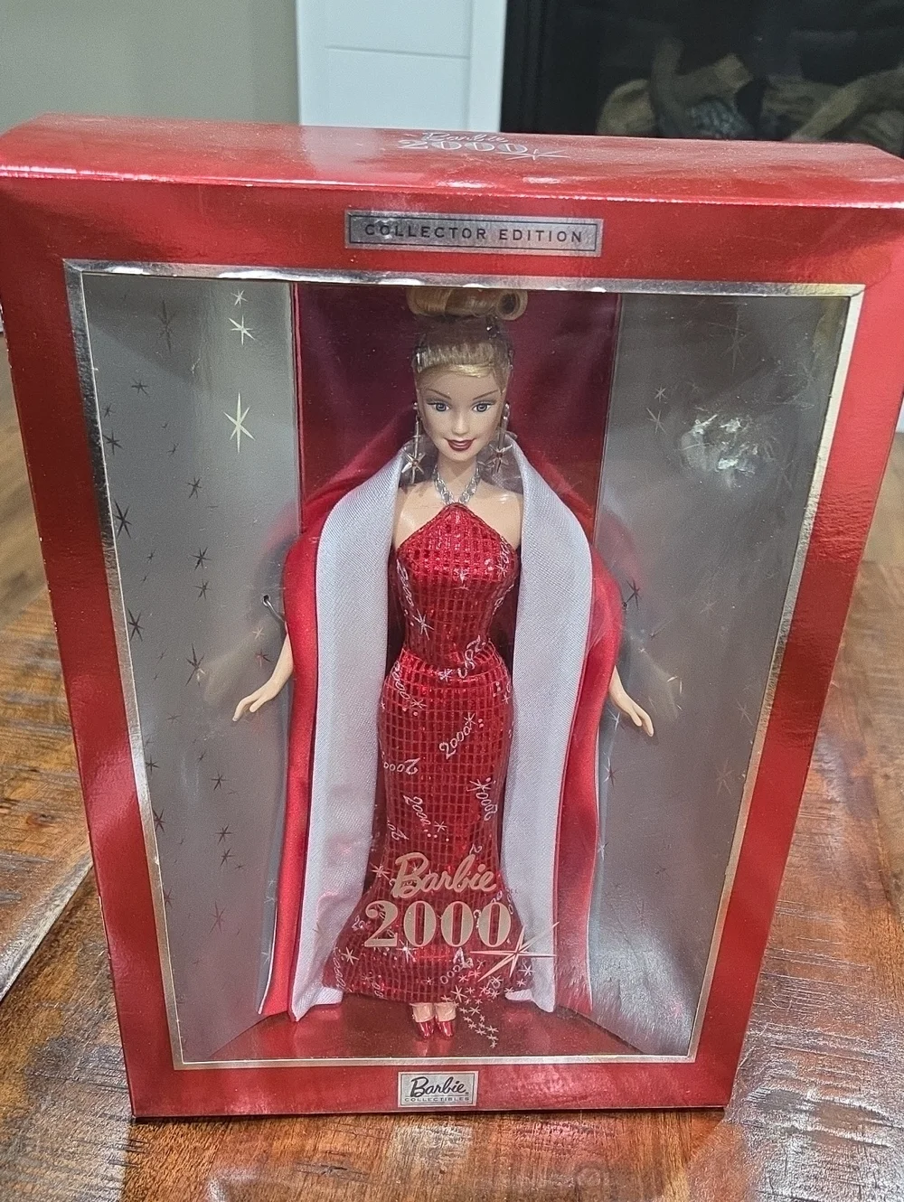 Barbie 2000 Collector Edition NIB